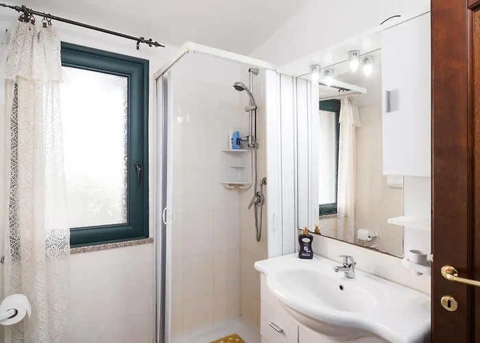 Petra Rujia سانتا لوسيا