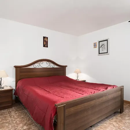 Petra Rujia Ferienhaus *