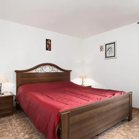 Petra Rujia A 150 Mt Dalla *